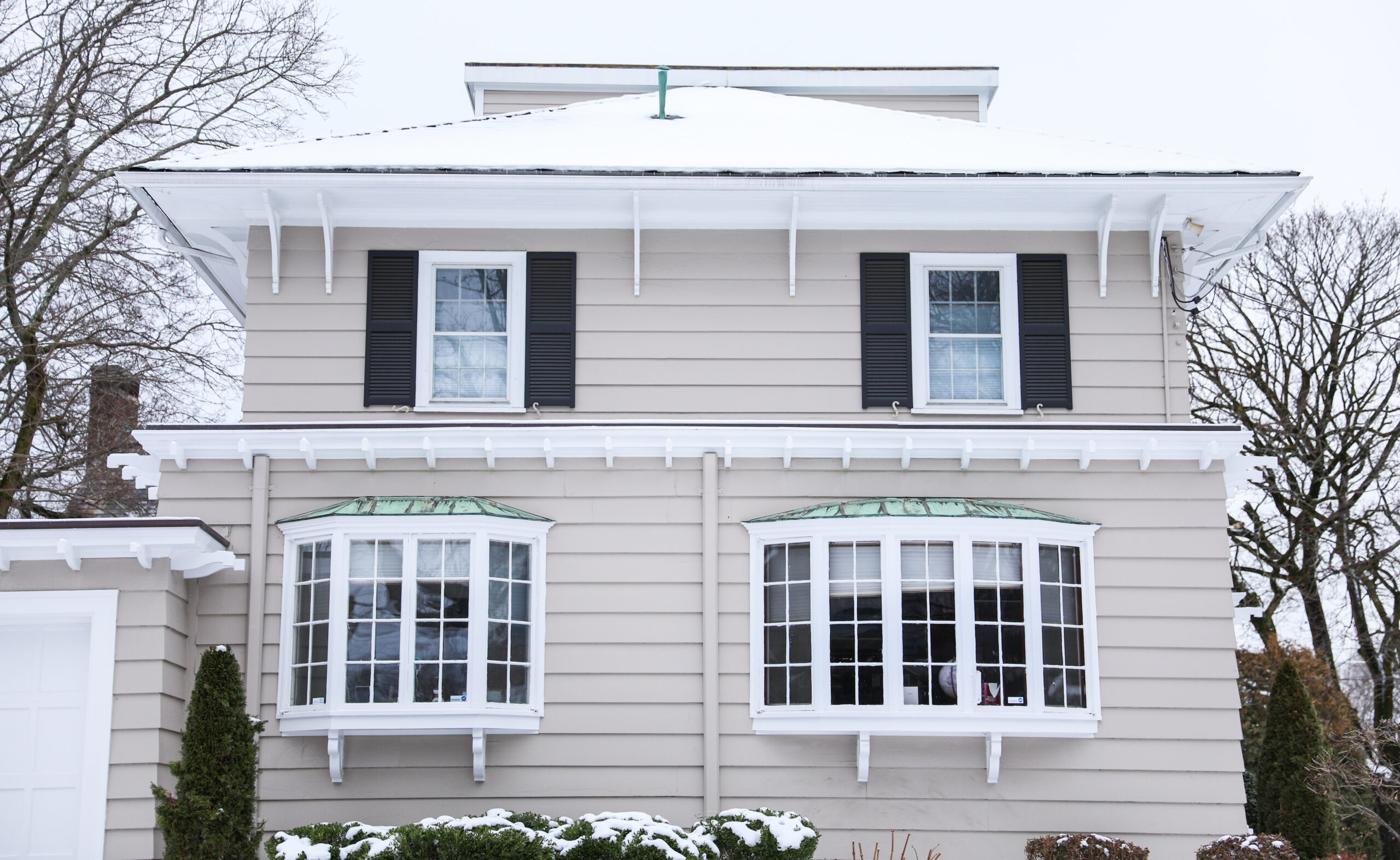 Home featuring specialty windows